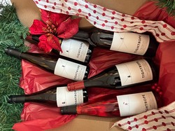 Wine Lovers Winter Celebration  6 Pack